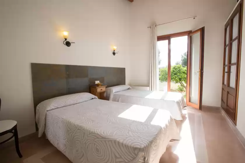 Holiday rentals in Can salines, Felanitx