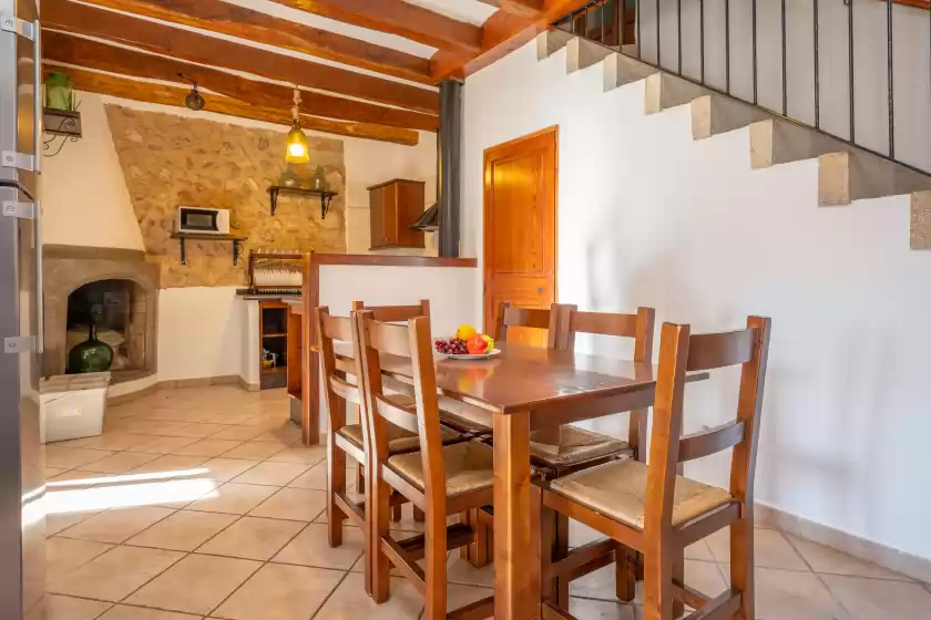 Holiday rentals in Ca n'abrines, Lloseta