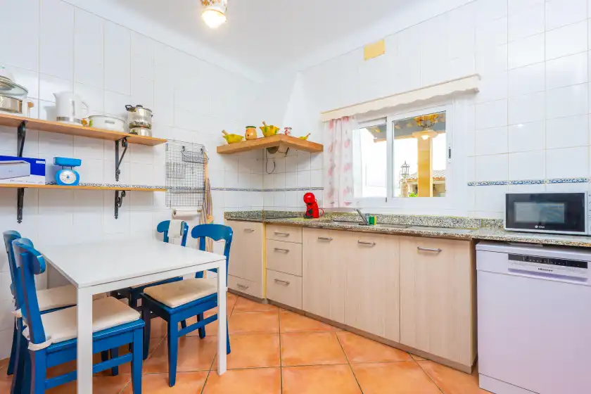 Holiday rentals in Casa des puig, Búger