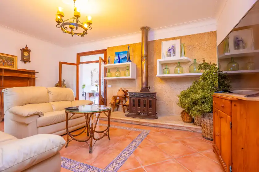 Holiday rentals in Casa des puig, Búger