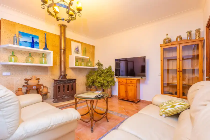 Holiday rentals in Casa des puig, Búger