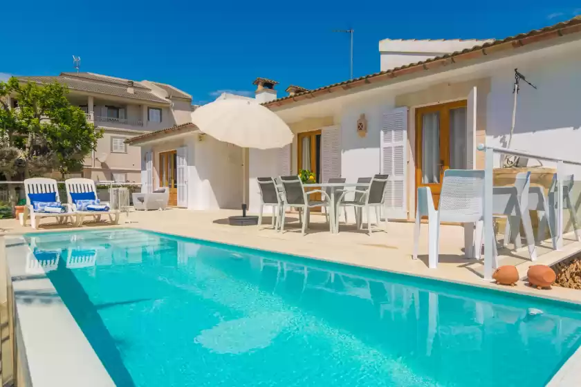 Holiday rentals in Anima, Can Picafort