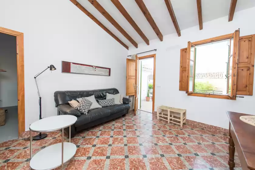 Holiday rentals in Ca na mandola, Alaró