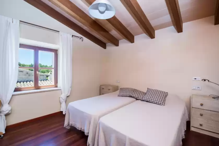 Holiday rentals in Es cos, Moscari