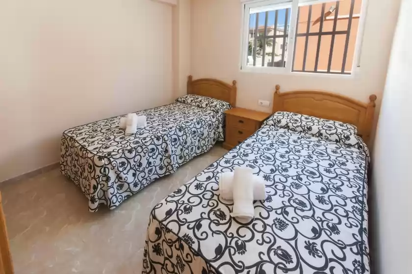 Holiday rentals in Almendro, Xeraco