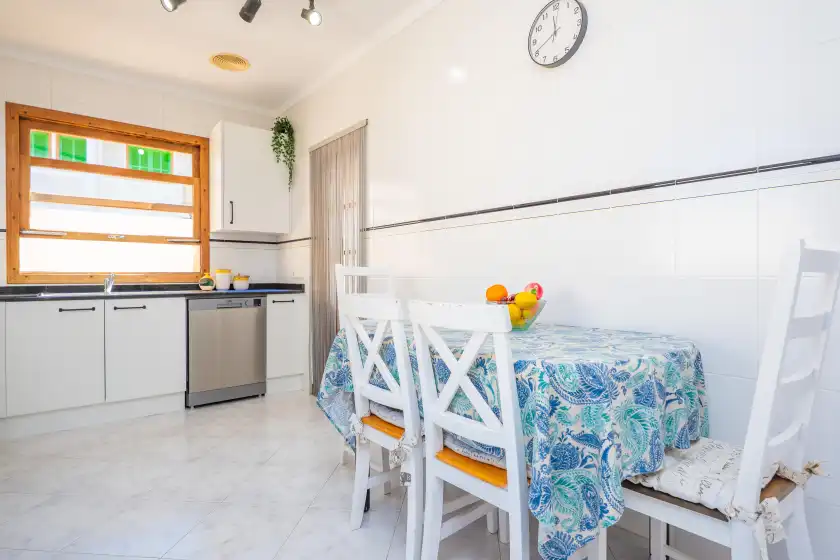 Holiday rentals in Can parrita, s'Estanyol de Migjorn