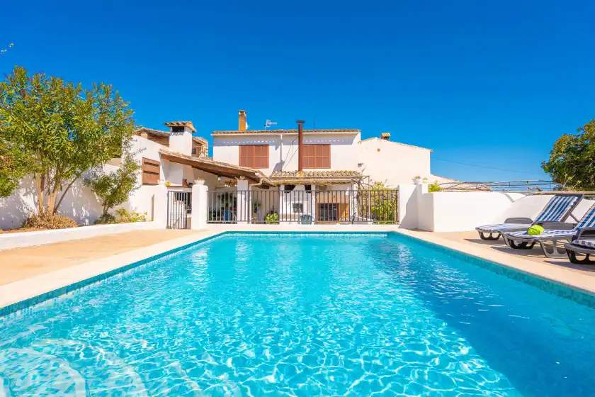 Holiday rentals in Casa catalina sarola, Campanet