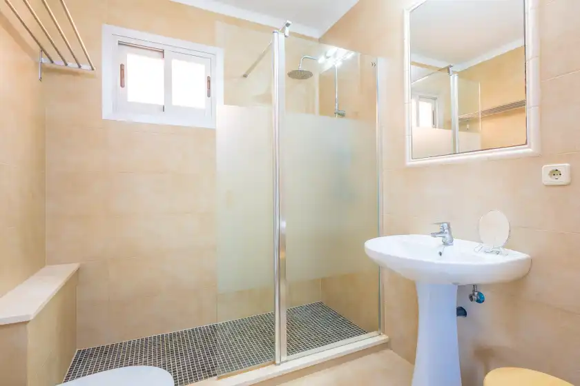 Holiday rentals in Casa catalina sarola, Campanet