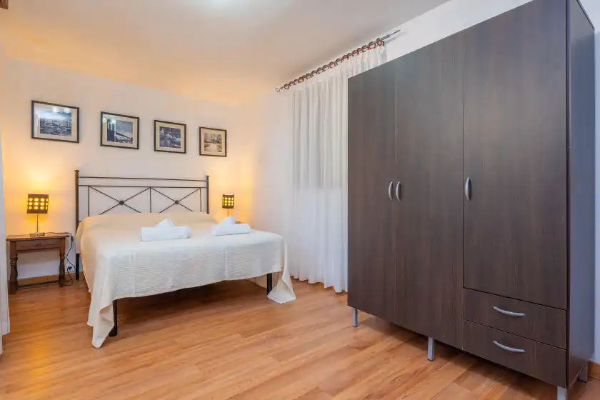 Holiday rentals in Casa catalina sarola, Campanet