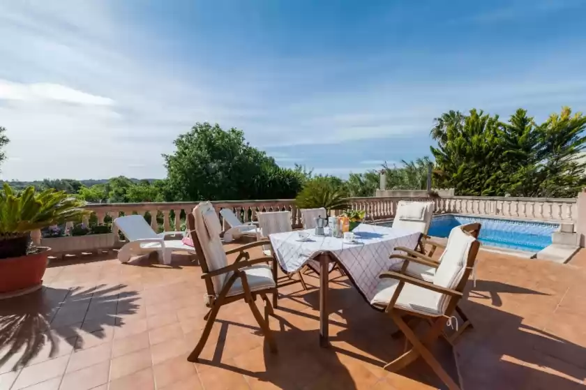 Holiday rentals in Montserrat, Jornets