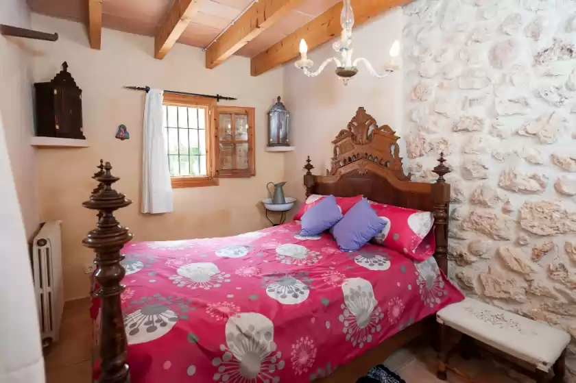 Holiday rentals in Can rovey, Inca