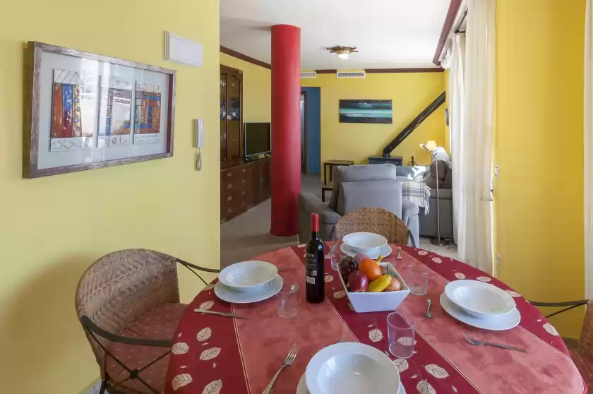 Holiday rentals in Vistahermosa, Grau i Platja