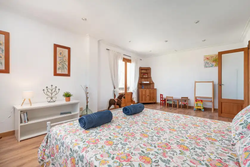 Holiday rentals in Can kalet, Costitx