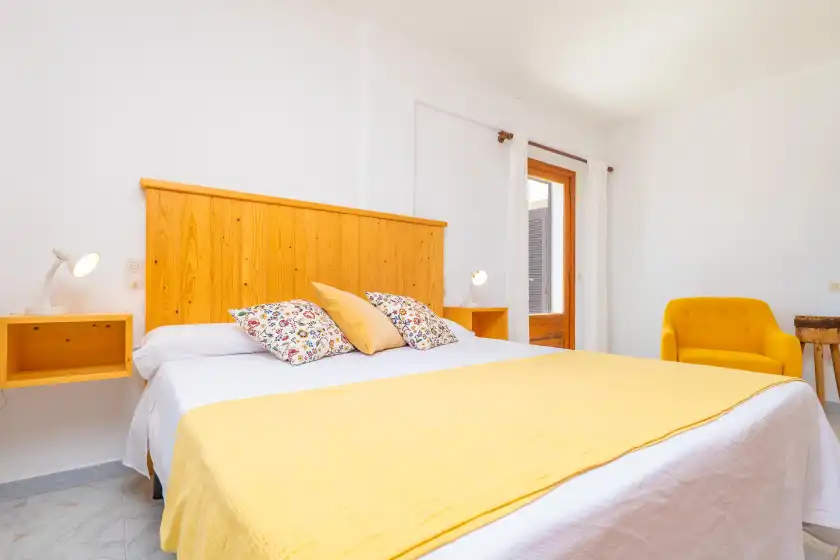 Holiday rentals in Can fusteret, Son Serra de Marina