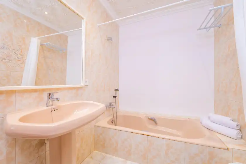 Holiday rentals in Can fusteret, Son Serra de Marina