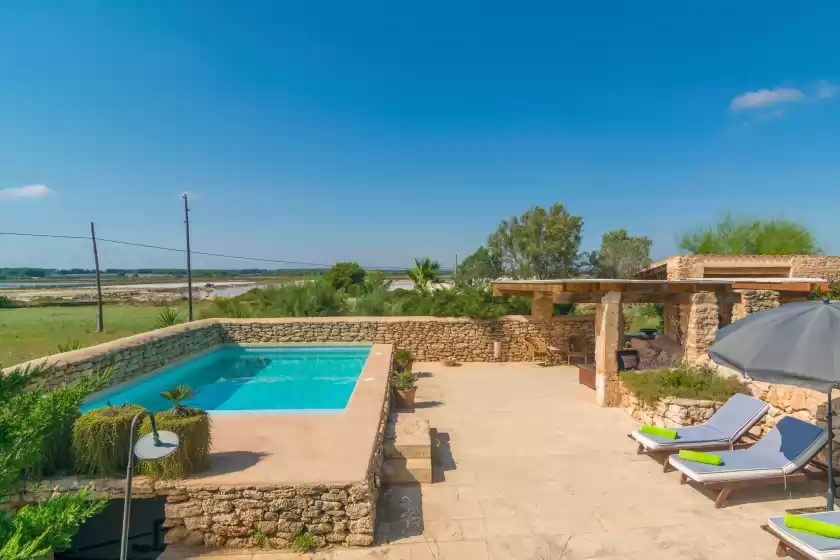 Holiday rentals in Villa es molí des trenc, Campos