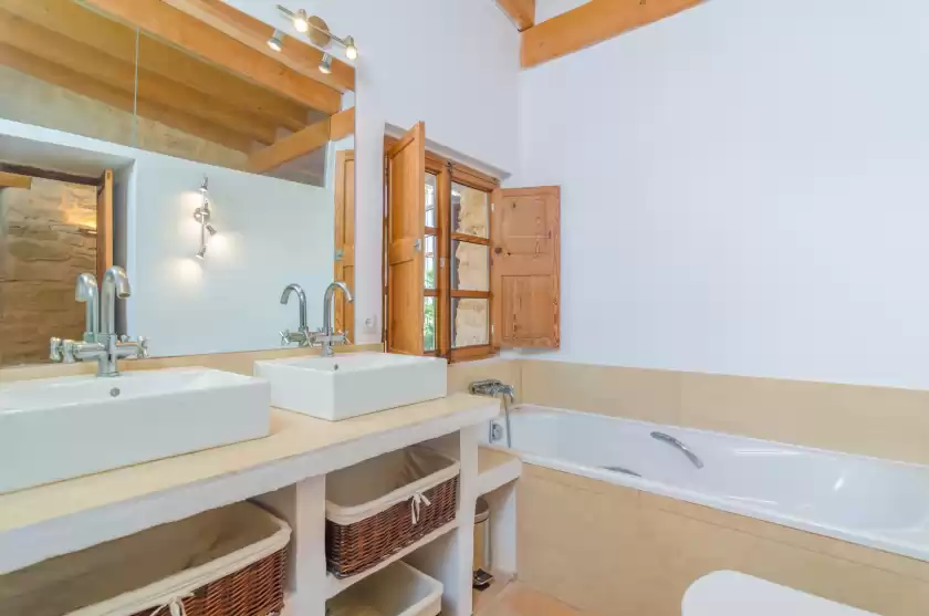 Holiday rentals in Villa es molí des trenc, Campos