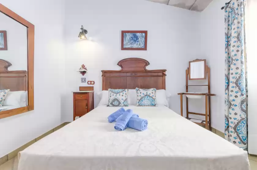 Holiday rentals in Sa bastida, Sant Joan