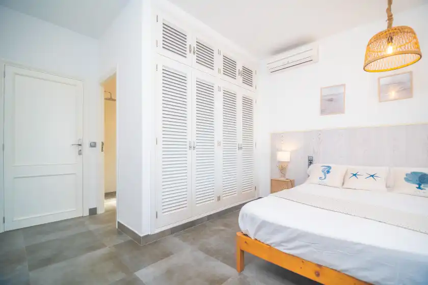 Ferienhaus auf Ses penyes rotges, (antes sa penya trencada), Portopetro