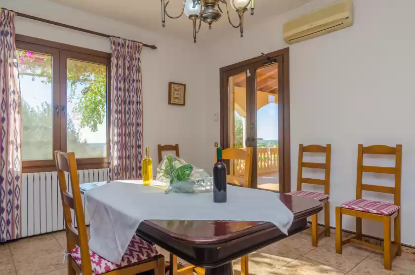 Holiday rentals in Can nadal (finca can nadal), Campos