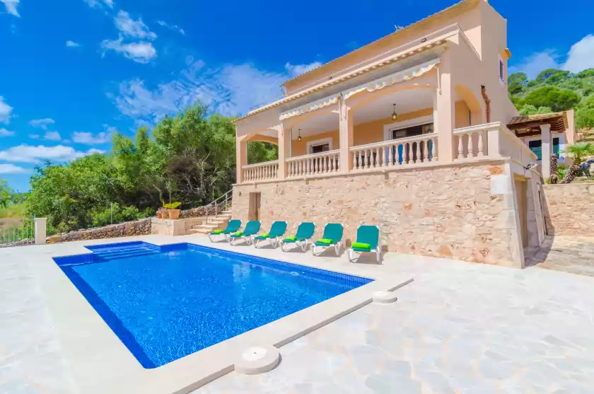 Holiday rentals in S'era, s'Horta