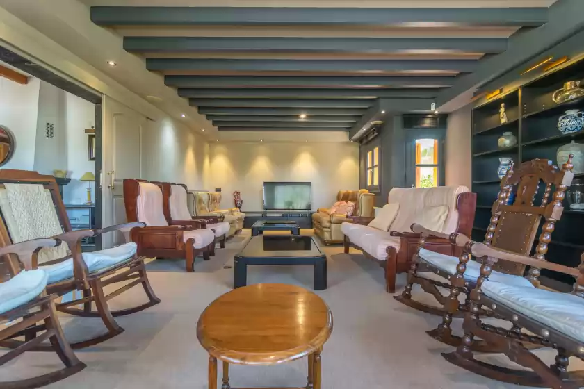 Holiday rentals in Villa marjals, Muro