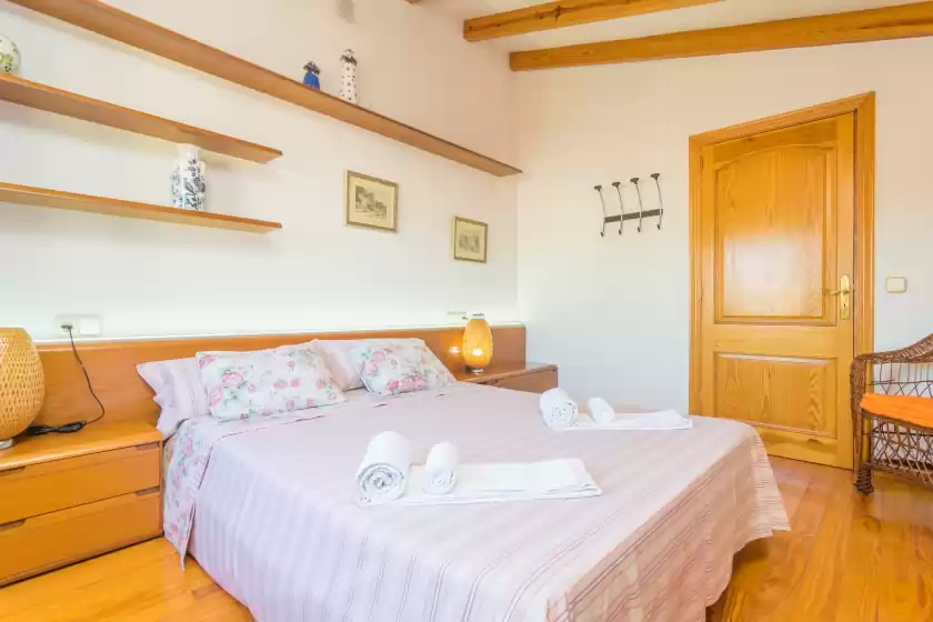 Holiday rentals in Villa marjals, Muro