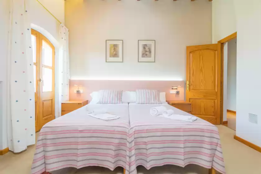 Holiday rentals in Villa marjals, Muro