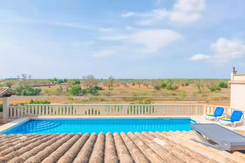 Holiday rentals in Can passarell, Campos
