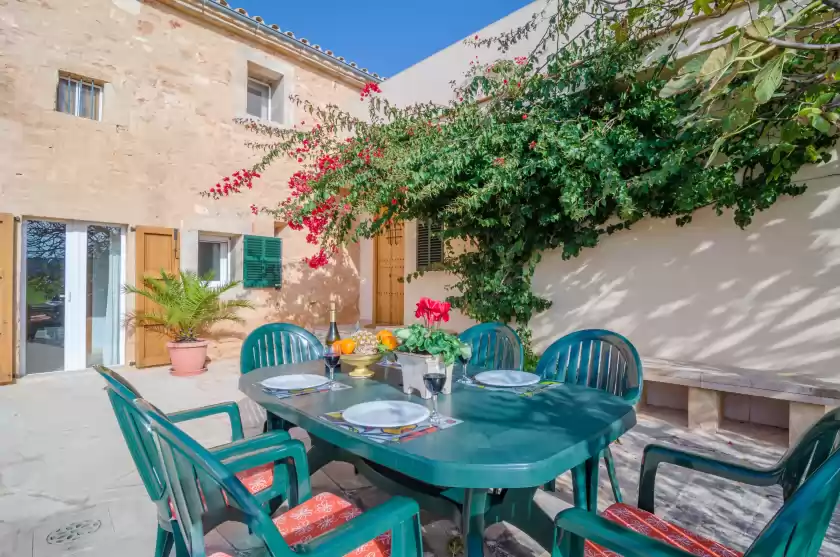 Holiday rentals in Son coves petit, Campos