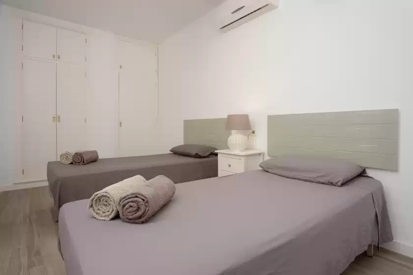 Holiday rentals in Sestanyolet, s'Estanyol de Migjorn