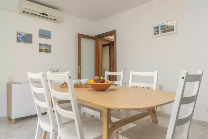 Holiday rentals in Can moragues & martorell, Badia Blava