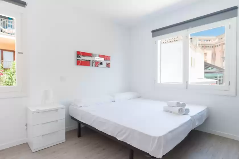 Holiday rentals in Apartamento edif. playa 1c, Platja d'Alcúdia
