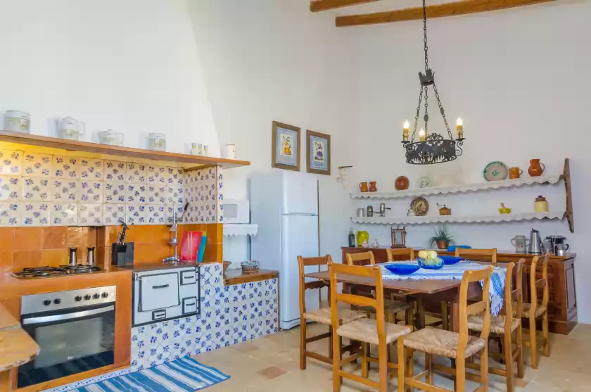 Holiday rentals in Finca son costa, Montuïri