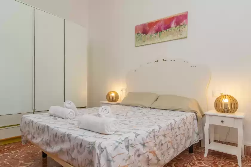 Holiday rentals in Es turo 10, Campos