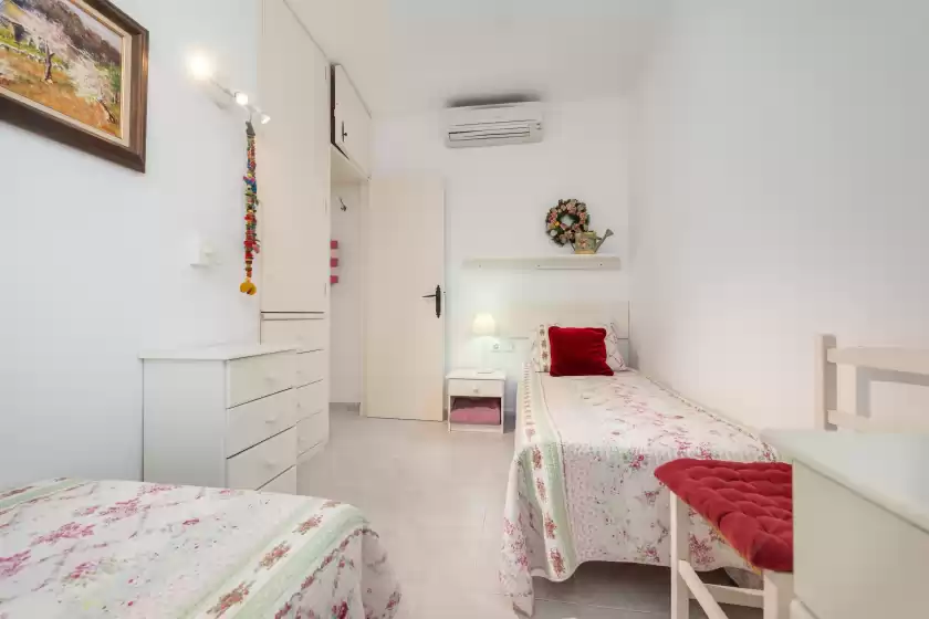 Holiday rentals in Apartamento 15 edificio canopus, Port d'Alcúdia