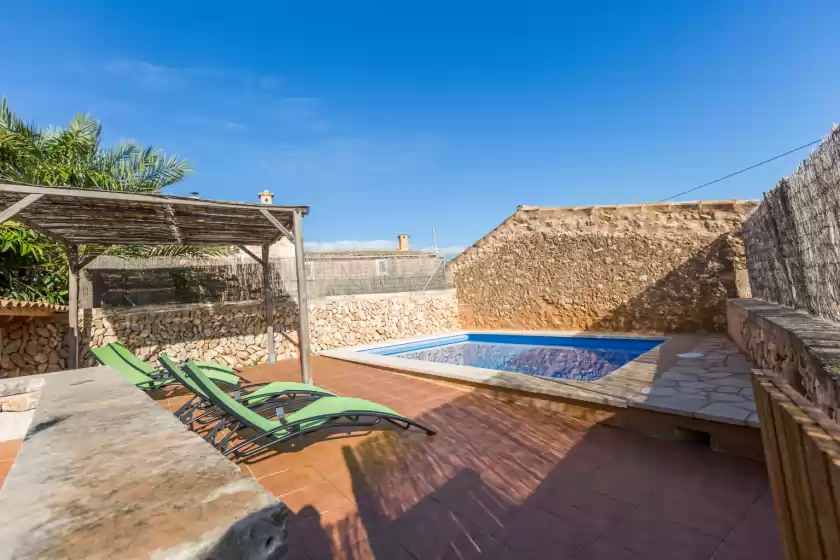 Holiday rentals in Casa rural sa sorda, Campos