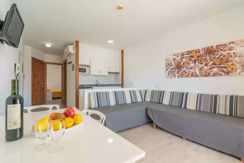 Holiday rentals in Apartamentos venecia vista mar, Port d'Alcúdia