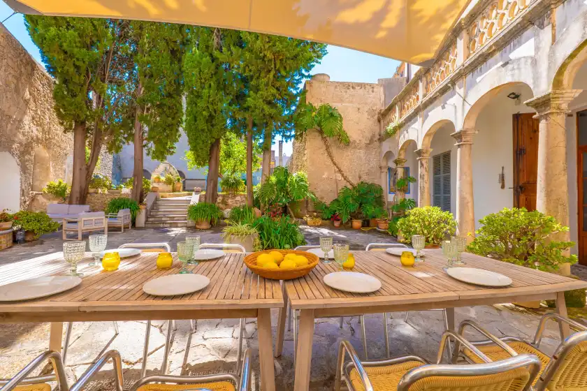 Holiday rentals in Josep sanxo de la jordana 12, Artà