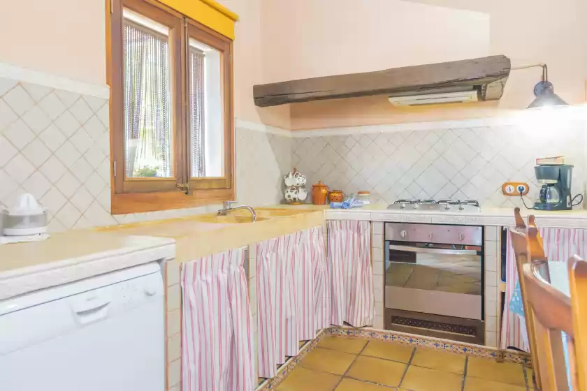 Holiday rentals in Liatris, Maria de la Salut