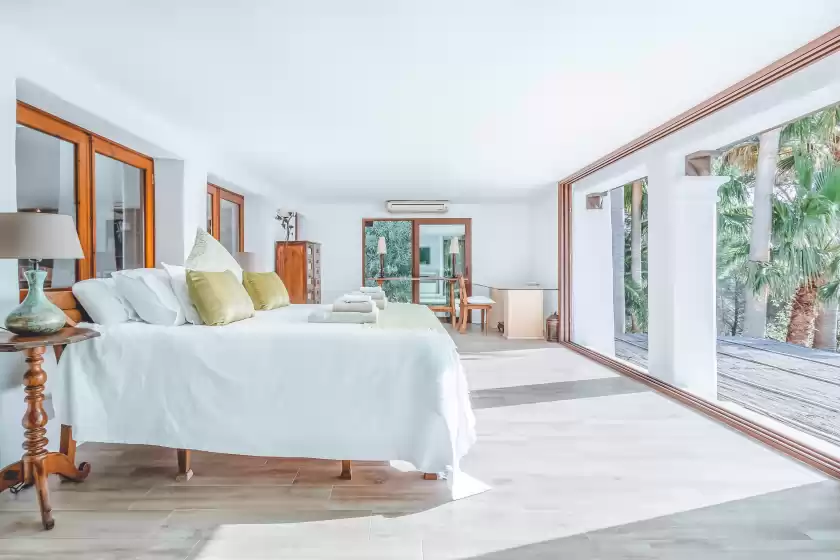 Holiday rentals in Ca'na calma, Sant Llorenç de Balàfia