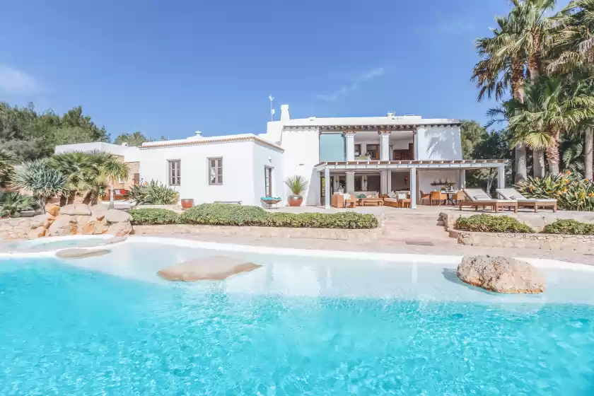 Holiday rentals in Ca'na calma