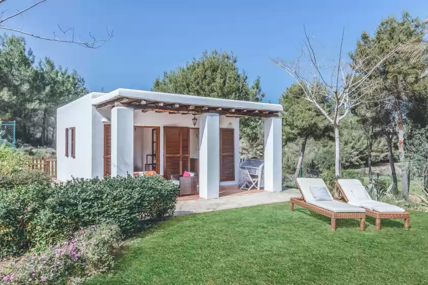 Holiday rentals in Ca'na calma, Sant Llorenç de Balàfia