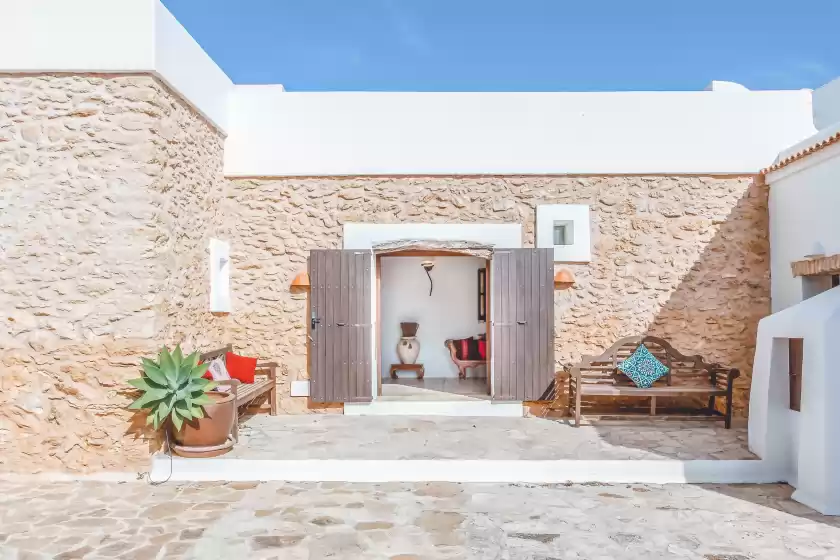 Holiday rentals in Ca'na calma, Sant Llorenç de Balàfia