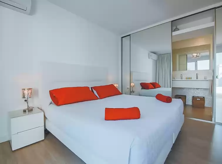 Holiday rentals in Can penelope, Sant Rafel de sa Creu