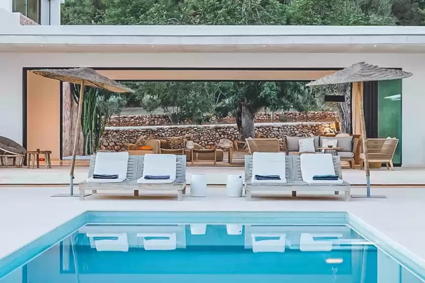 Holiday rentals in Villa gina, Sant Joan de Labritja