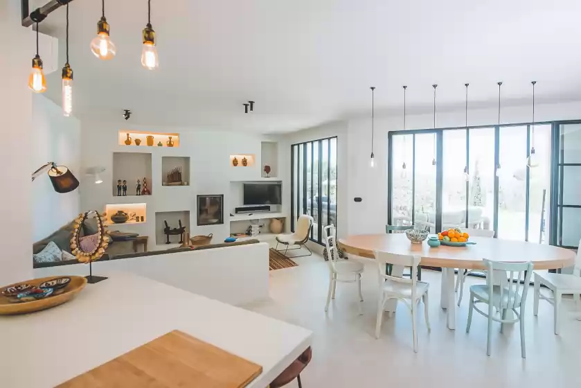 Holiday rentals in Villa oleander, Sant Agustí des Vedrà