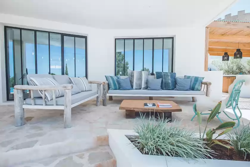 Holiday rentals in Villa oleander, Sant Agustí des Vedrà
