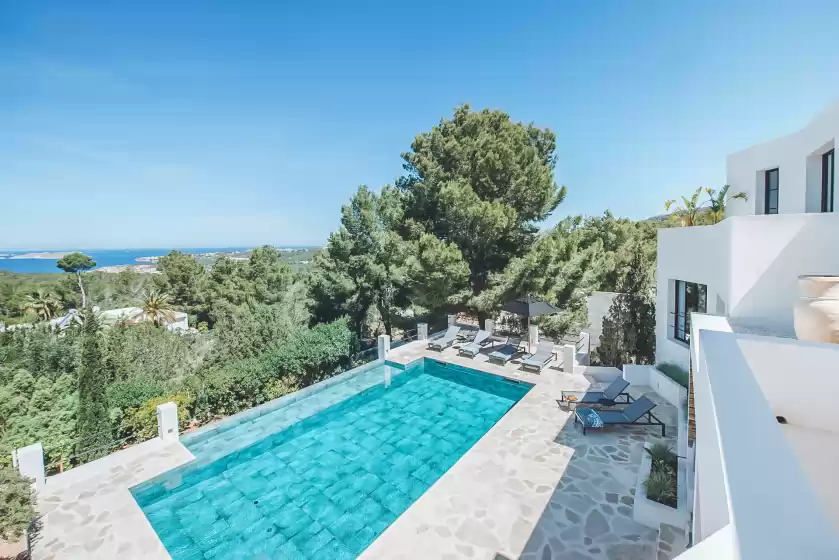 Holiday rentals in Villa oleander