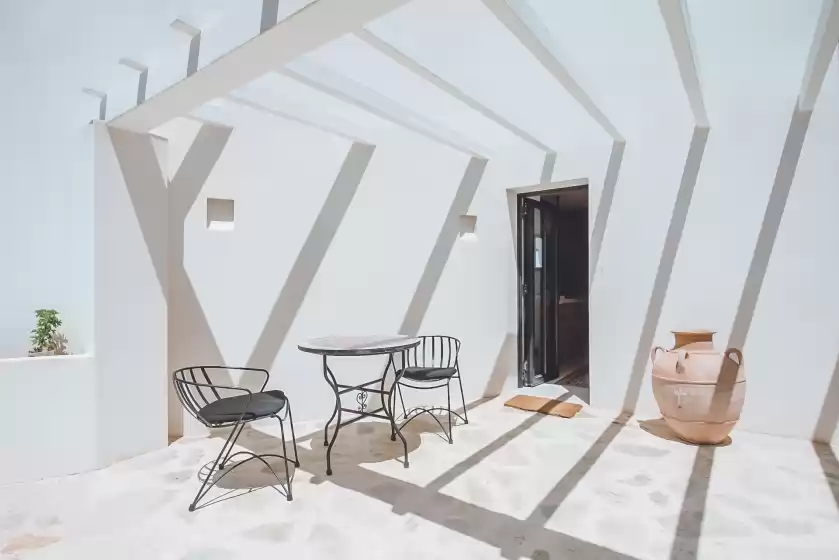 Holiday rentals in Villa oleander, Sant Agustí des Vedrà
